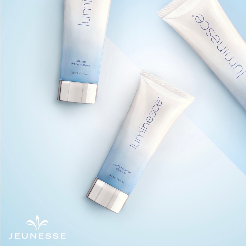 Luminesce Youth Restoring Cleanser